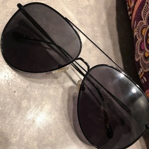 Diff by Becca Kufrin Sunnies